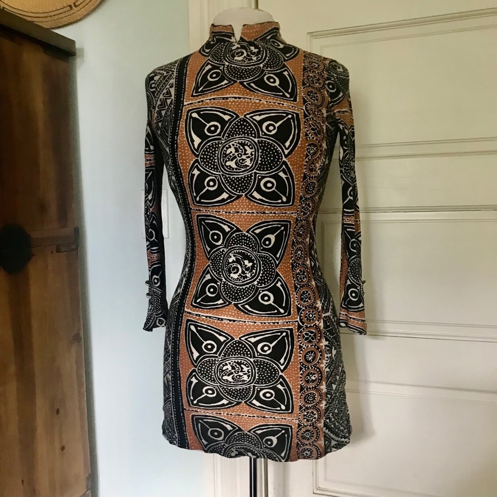 1960's Vintage Mod Batik Print Mini Dress Tunic Long Sleeve Fall VTG 60s XS